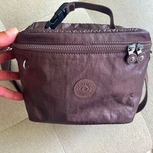 Kipling Maroon Metallic cooler bag nice for the pool or beach, clean like new !